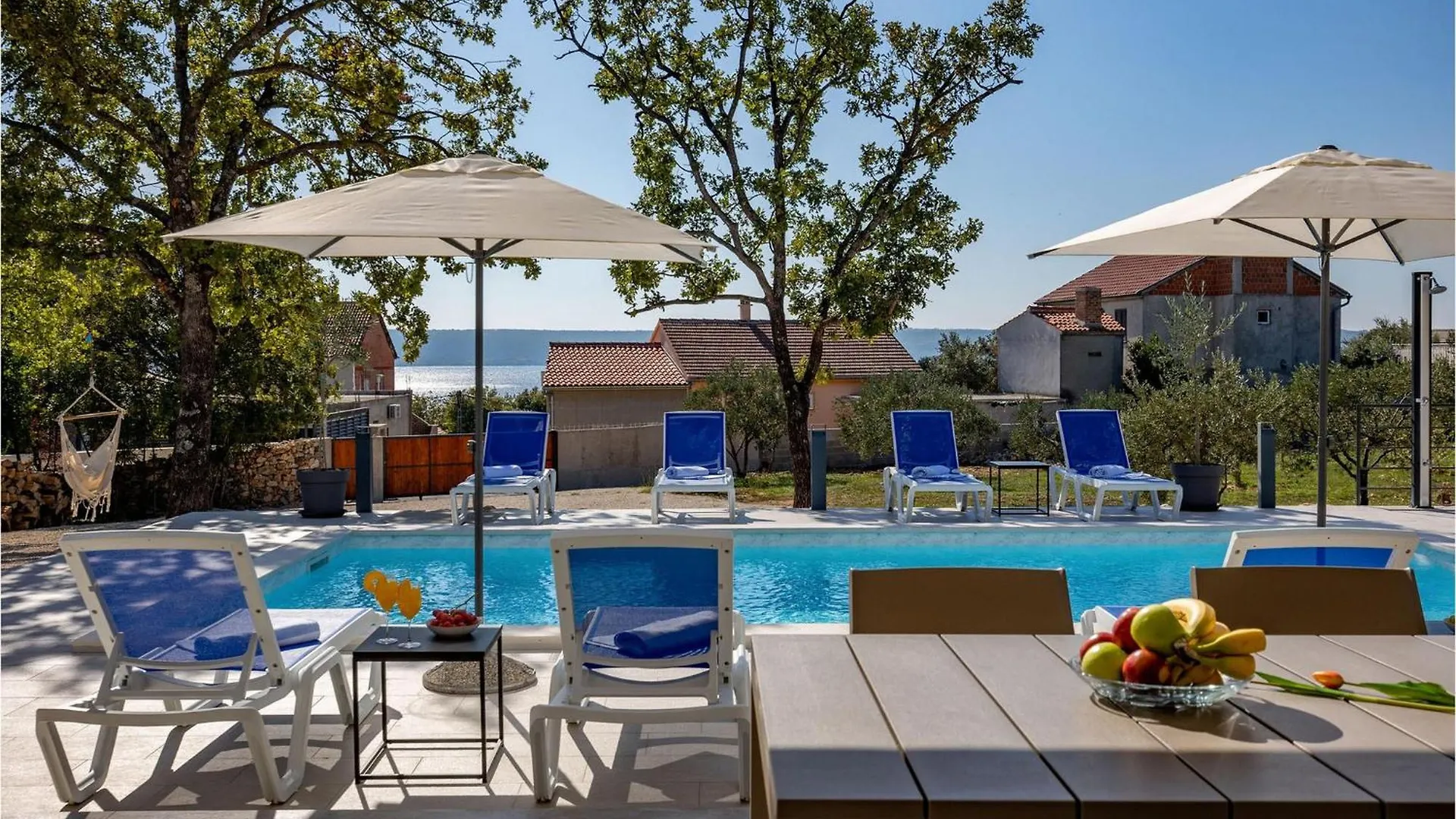 Amazing Villa Deep Green Maslenica