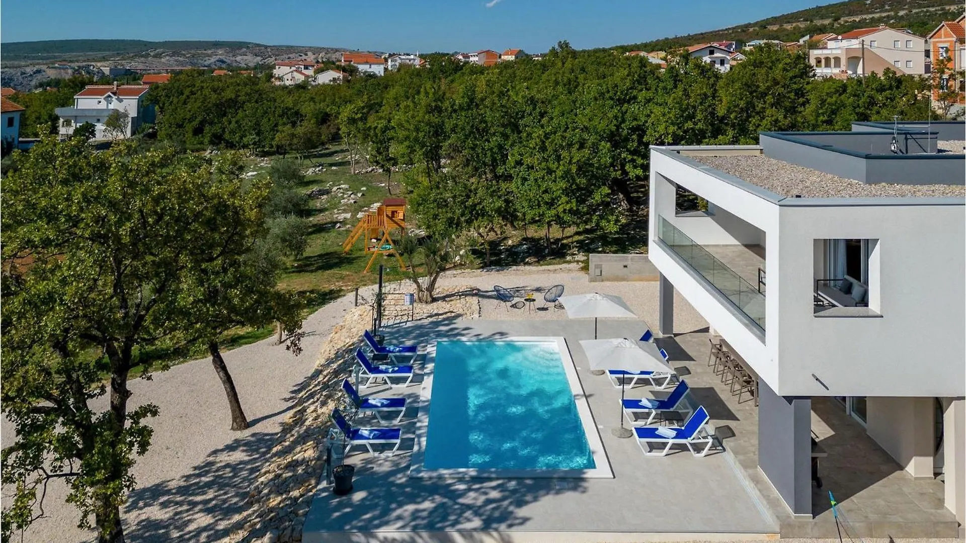 Amazing Villa Deep Green Maslenica