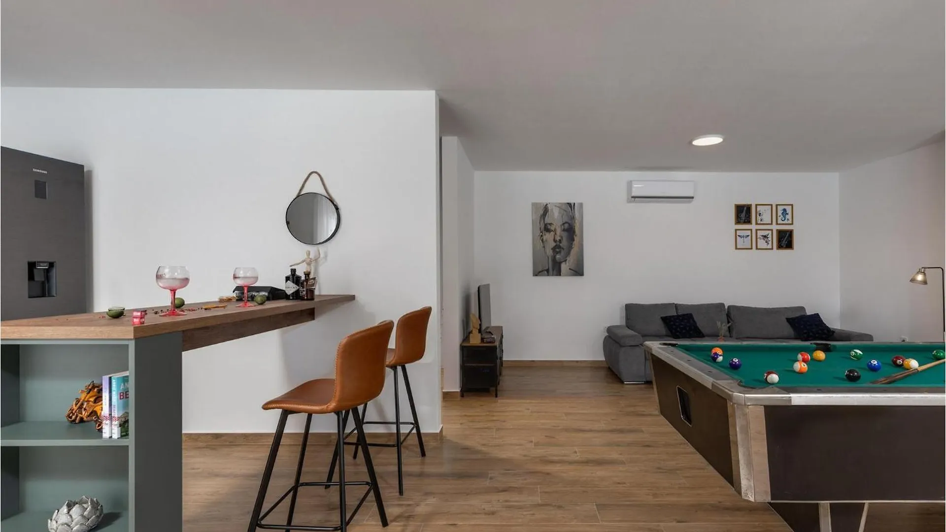 Amazing Villa Deep Green Maslenica