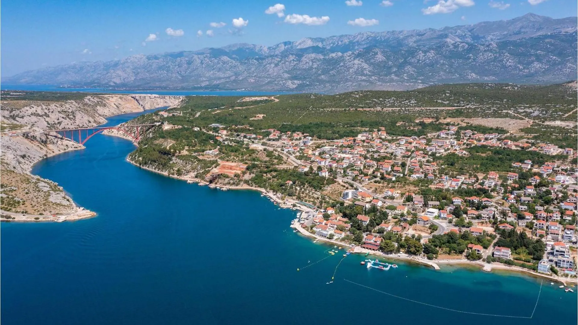 Amazing Villa Deep Green Maslenica