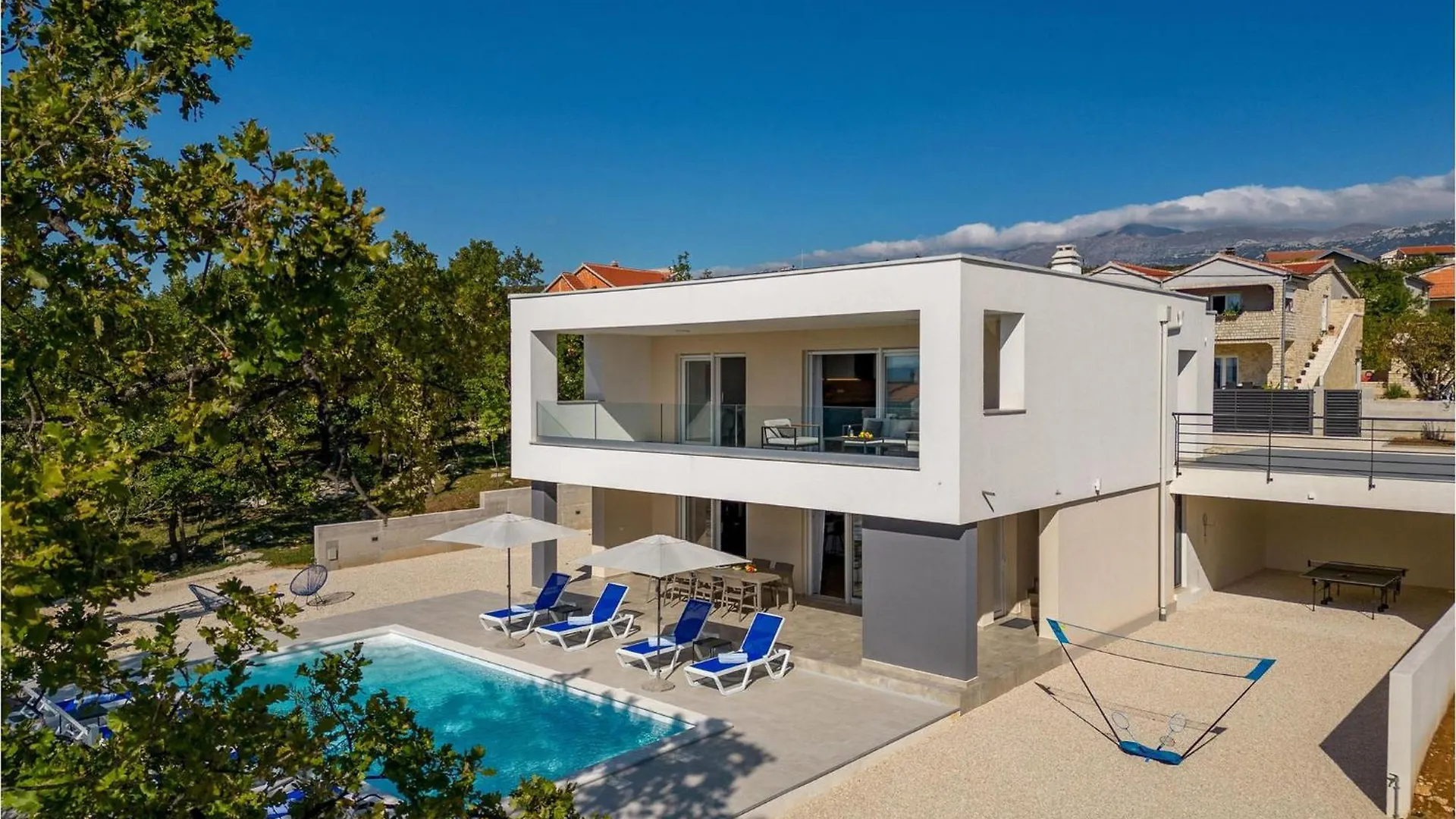 Amazing Villa Deep Green Maslenica