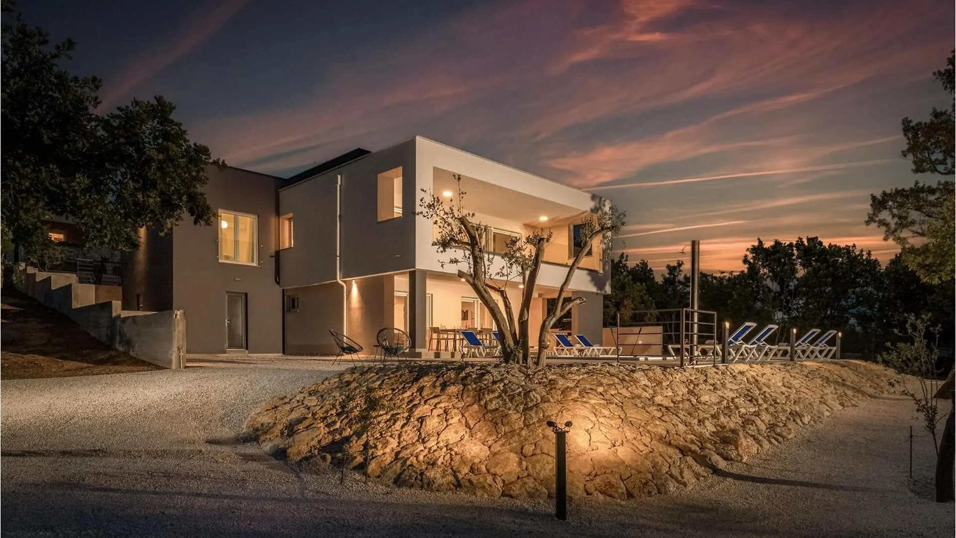 Amazing Villa Deep Green Maslenica