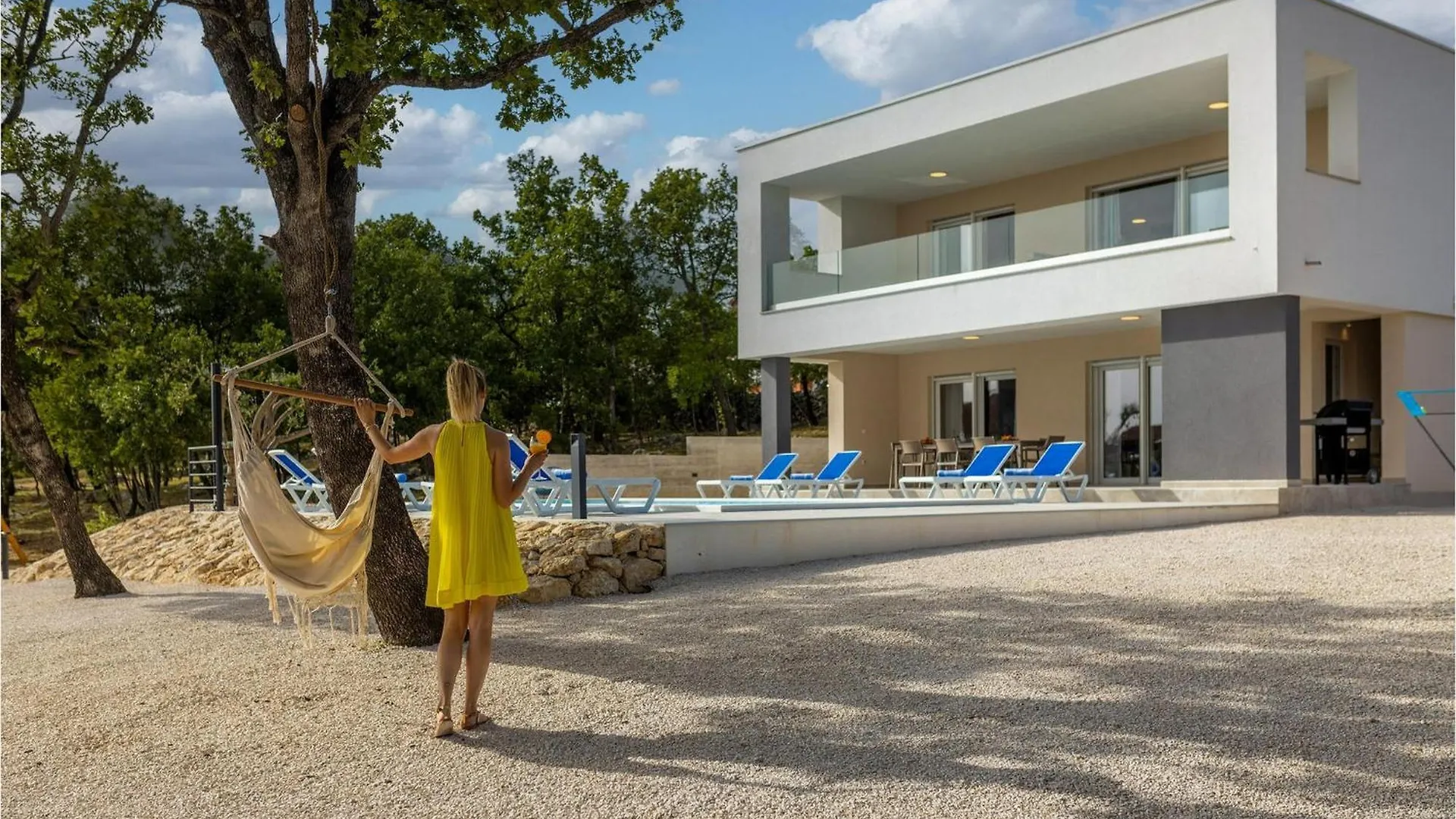 Amazing Villa Deep Green Maslenica